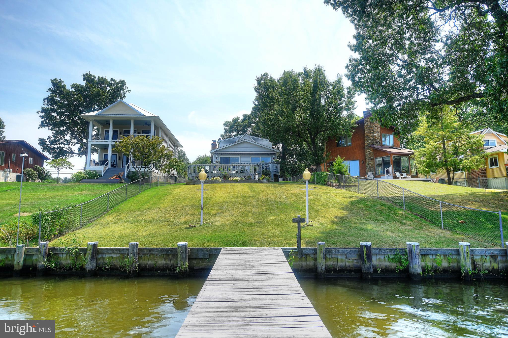 HILLTOP PARK - Residential