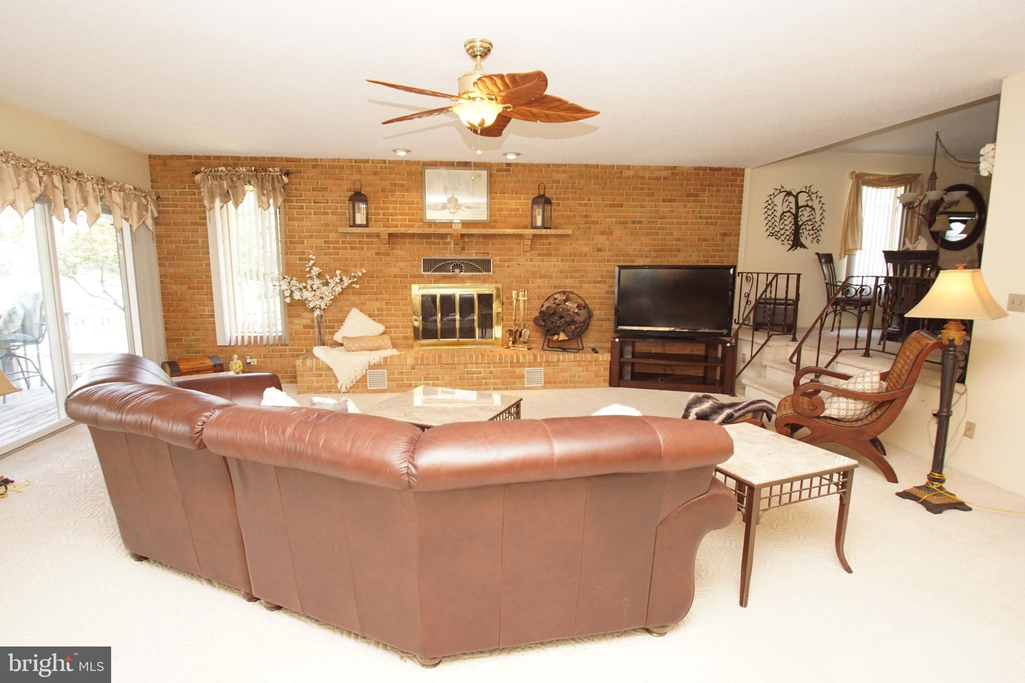 HILLTOP PARK - Residential