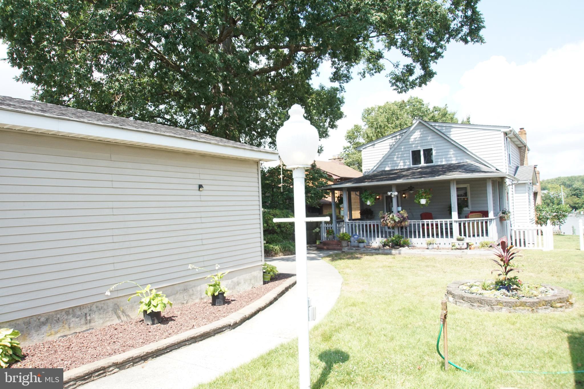 HILLTOP PARK - Residential