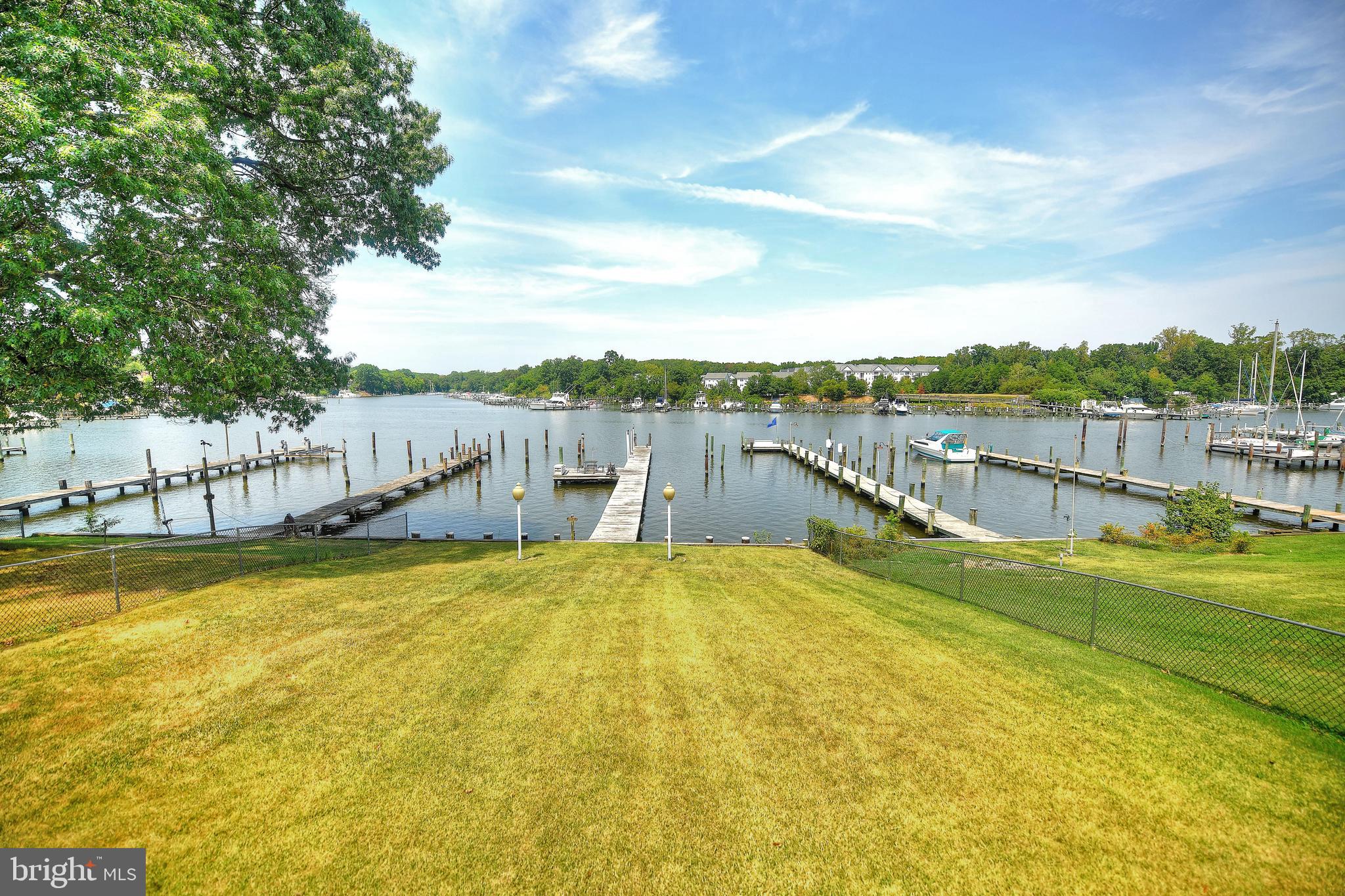 HILLTOP PARK - Residential