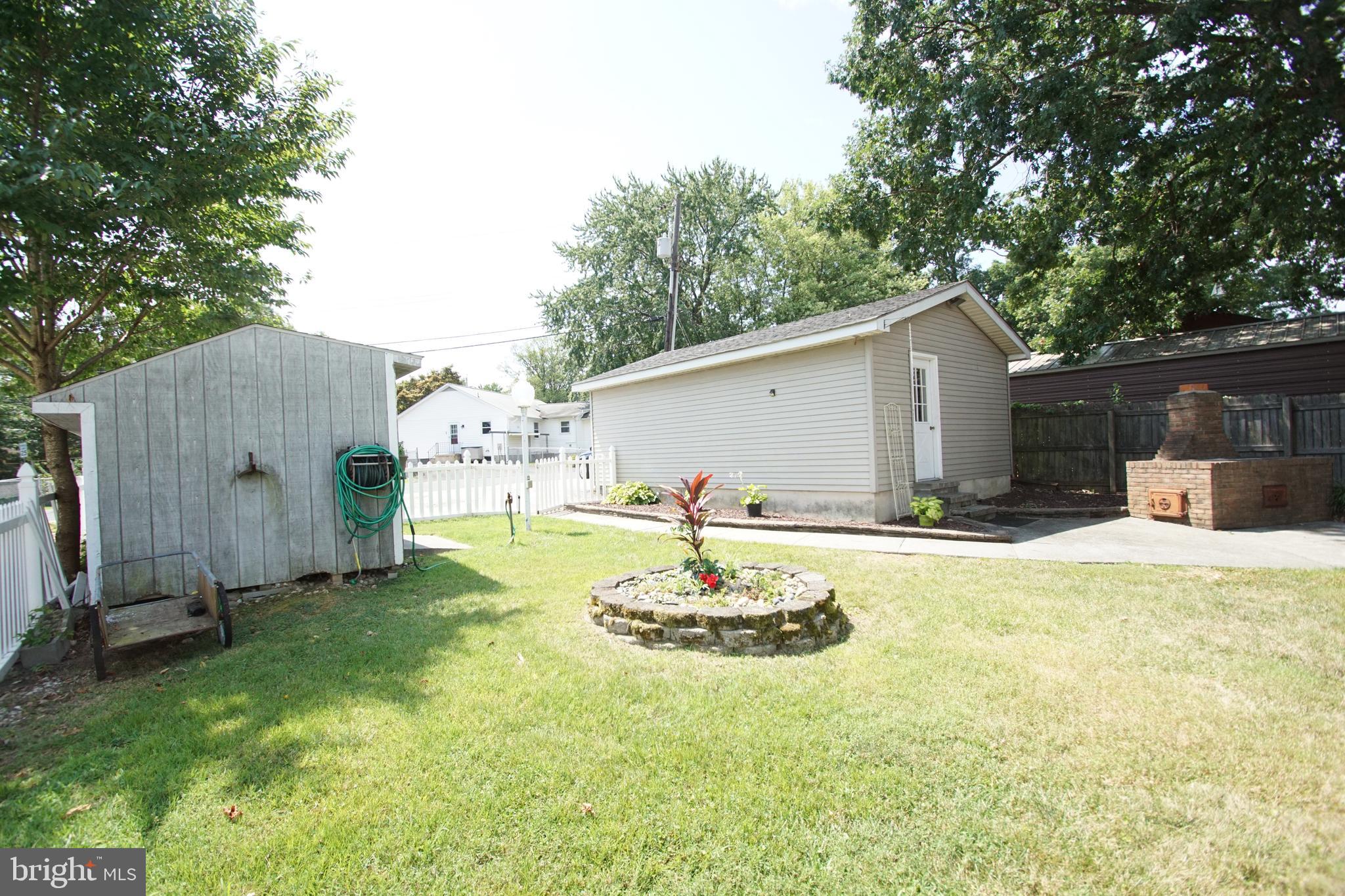 HILLTOP PARK - Residential