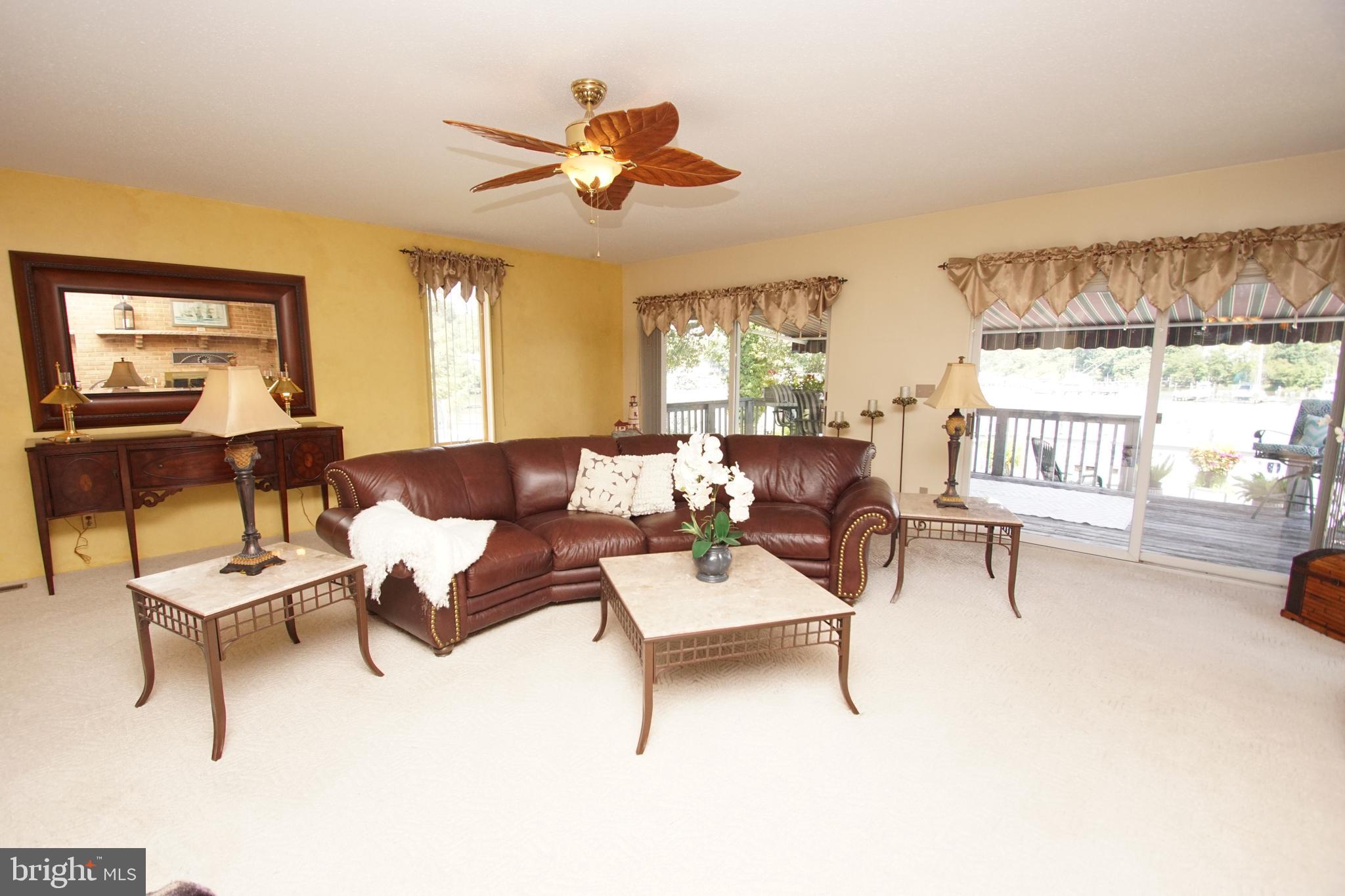 HILLTOP PARK - Residential