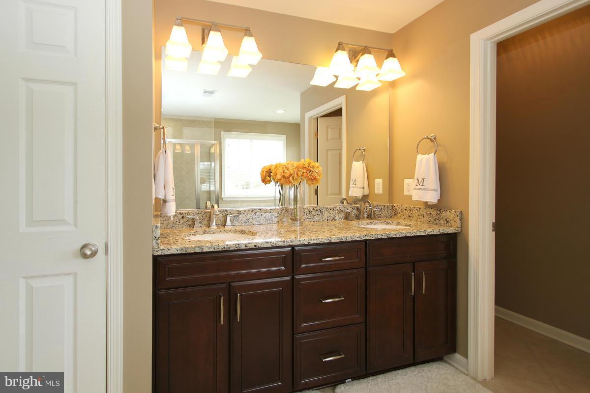 HUNTER RIDGE ESTATES - Residential