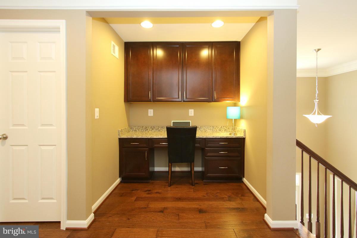 HUNTER RIDGE ESTATES - Residential