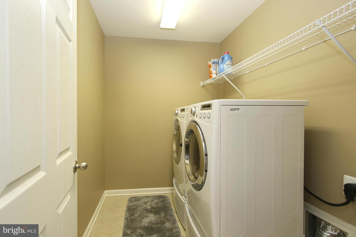 HUNTER RIDGE ESTATES - Residential