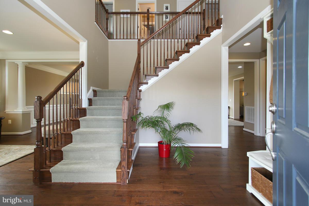 HUNTER RIDGE ESTATES - Residential