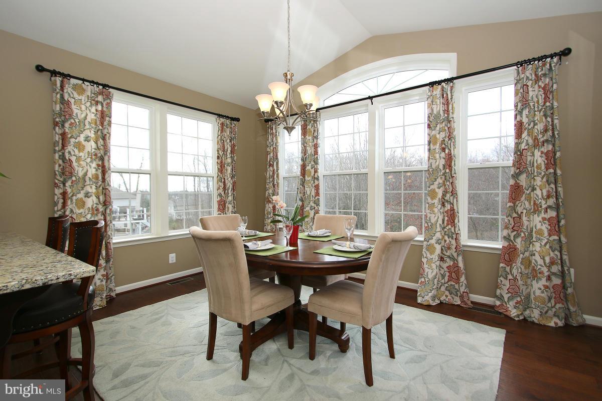 HUNTER RIDGE ESTATES - Residential