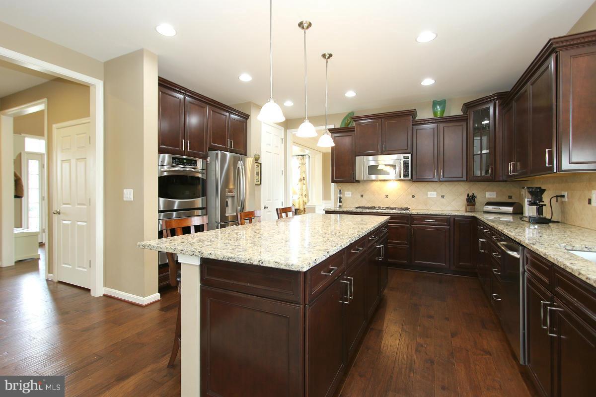 HUNTER RIDGE ESTATES - Residential