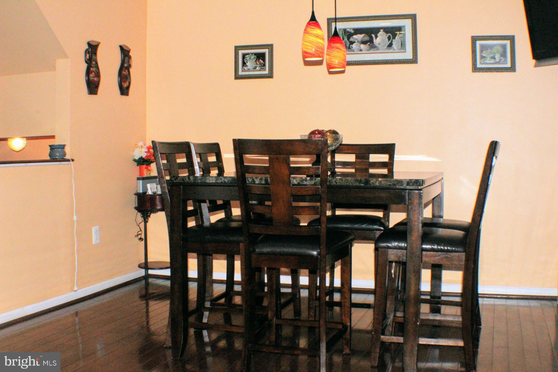 WILLIAMSTOWN - Residential