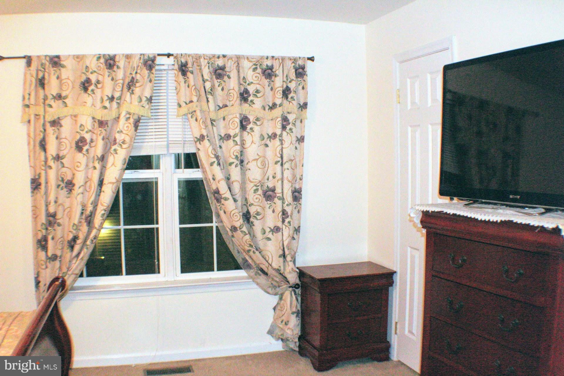 WILLIAMSTOWN - Residential