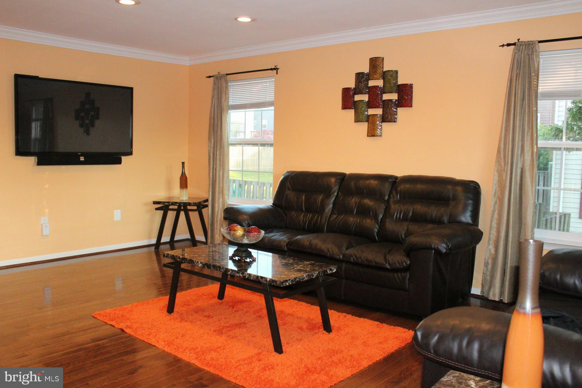 WILLIAMSTOWN - Residential