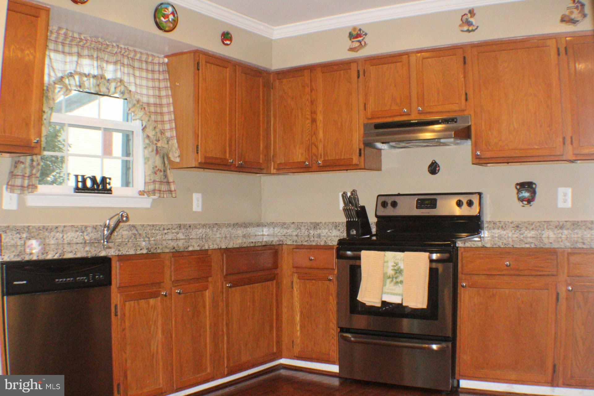 WILLIAMSTOWN - Residential