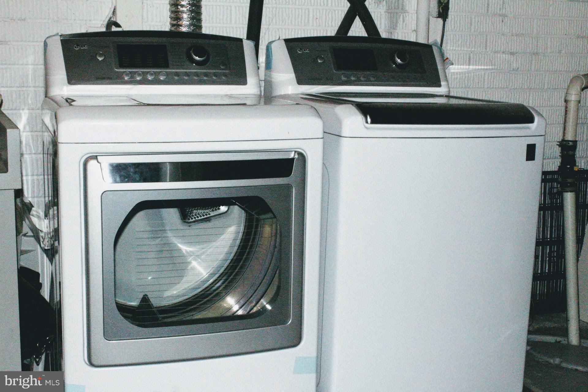 WILLIAMSTOWN - Residential