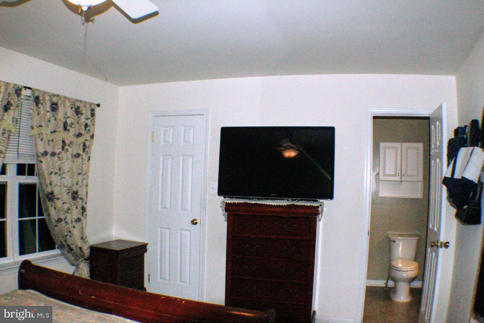 WILLIAMSTOWN - Residential