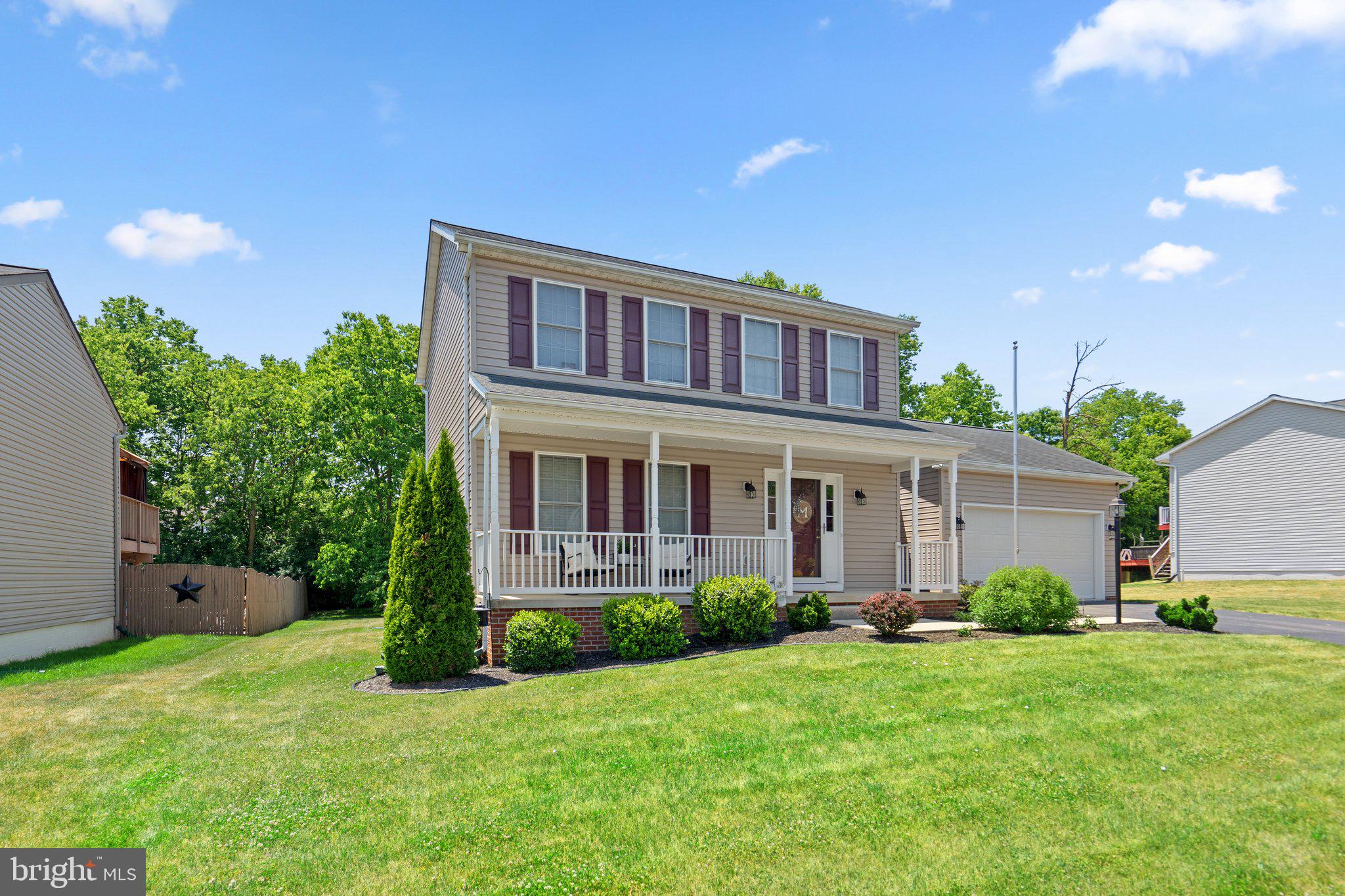 NORTHBROOK ESTATES - Residential