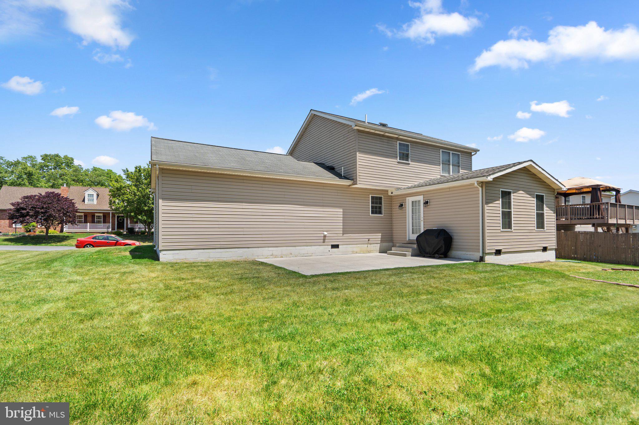 NORTHBROOK ESTATES - Residential