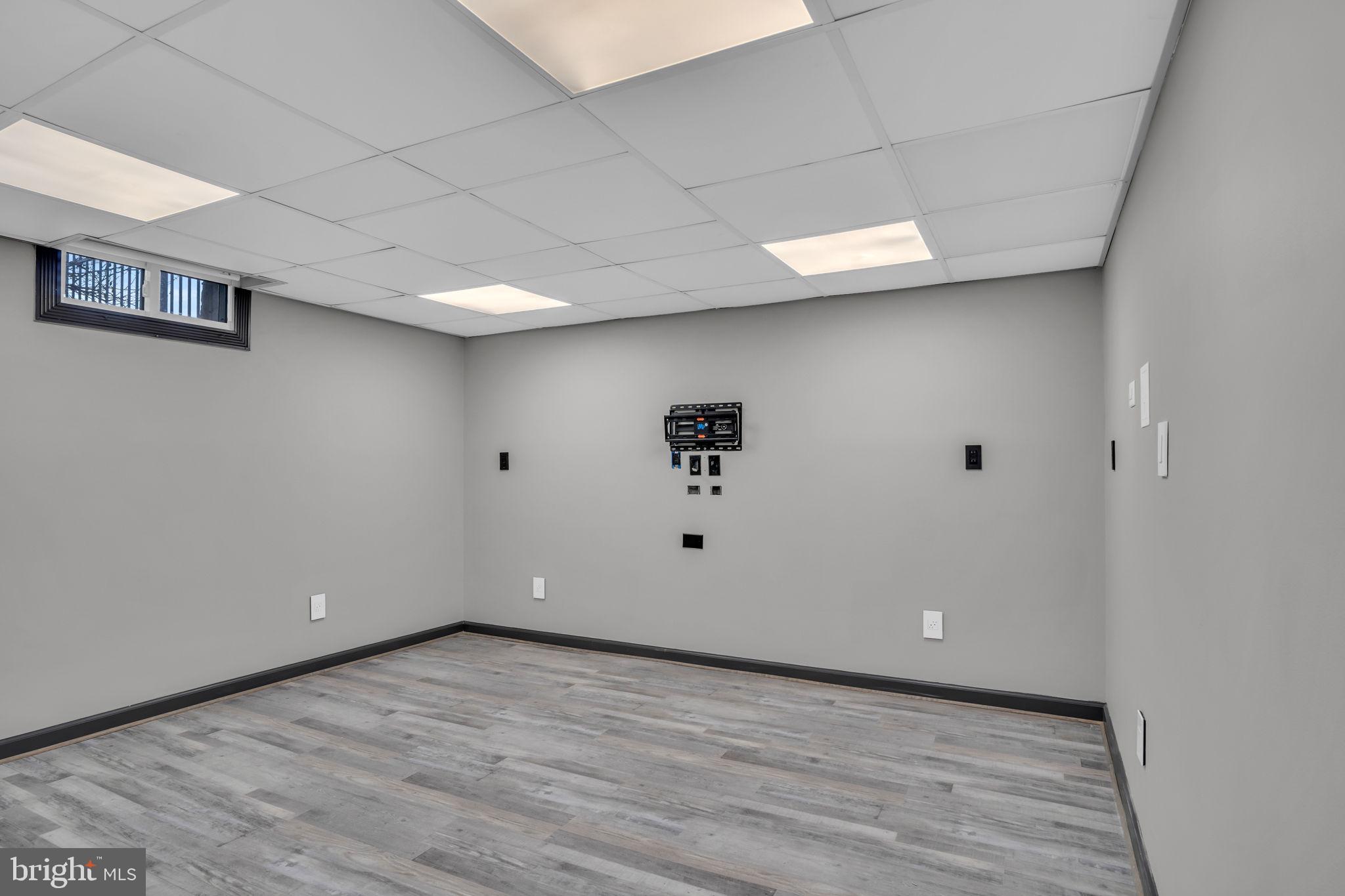 NONE, RURAL - Residential