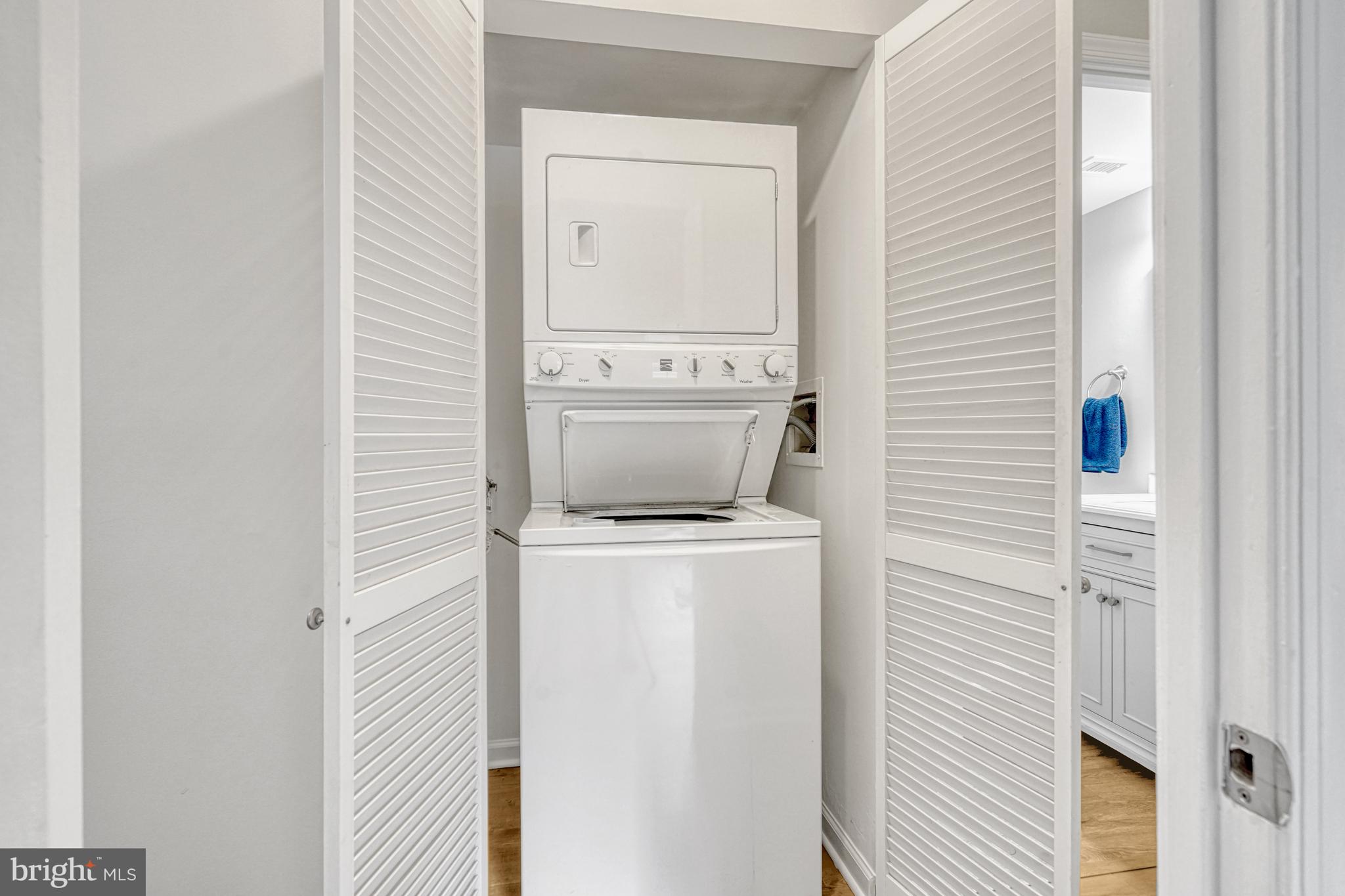 BURKE COVE - Residential