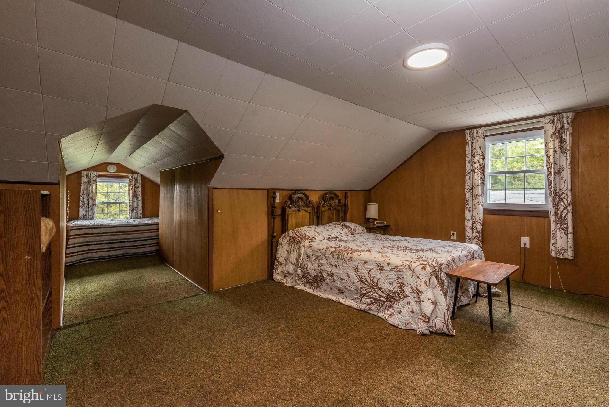 PINE RIDGE - Residential