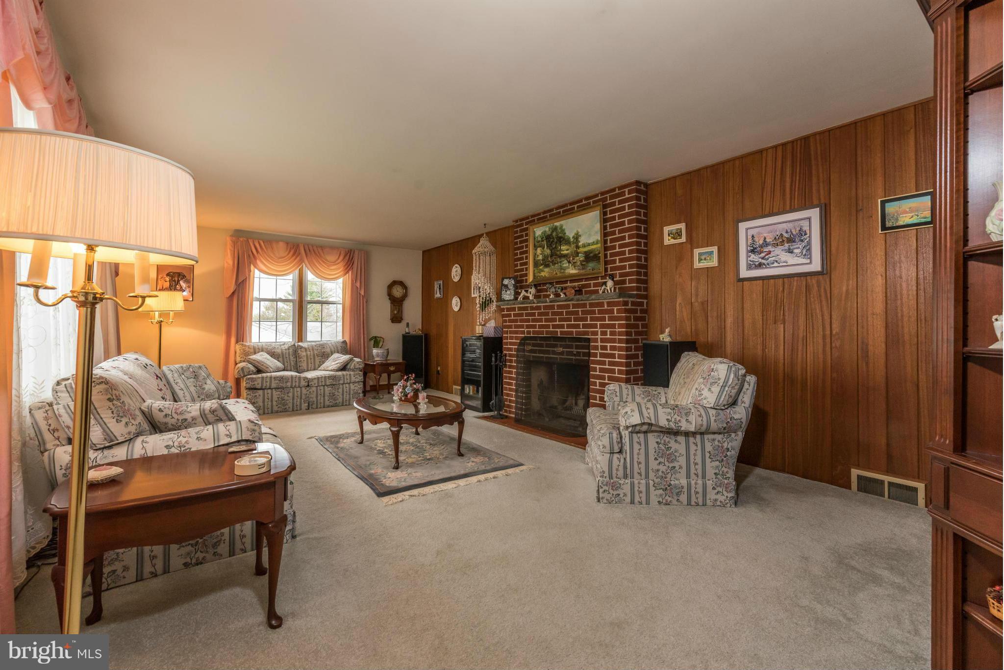 PINE RIDGE - Residential