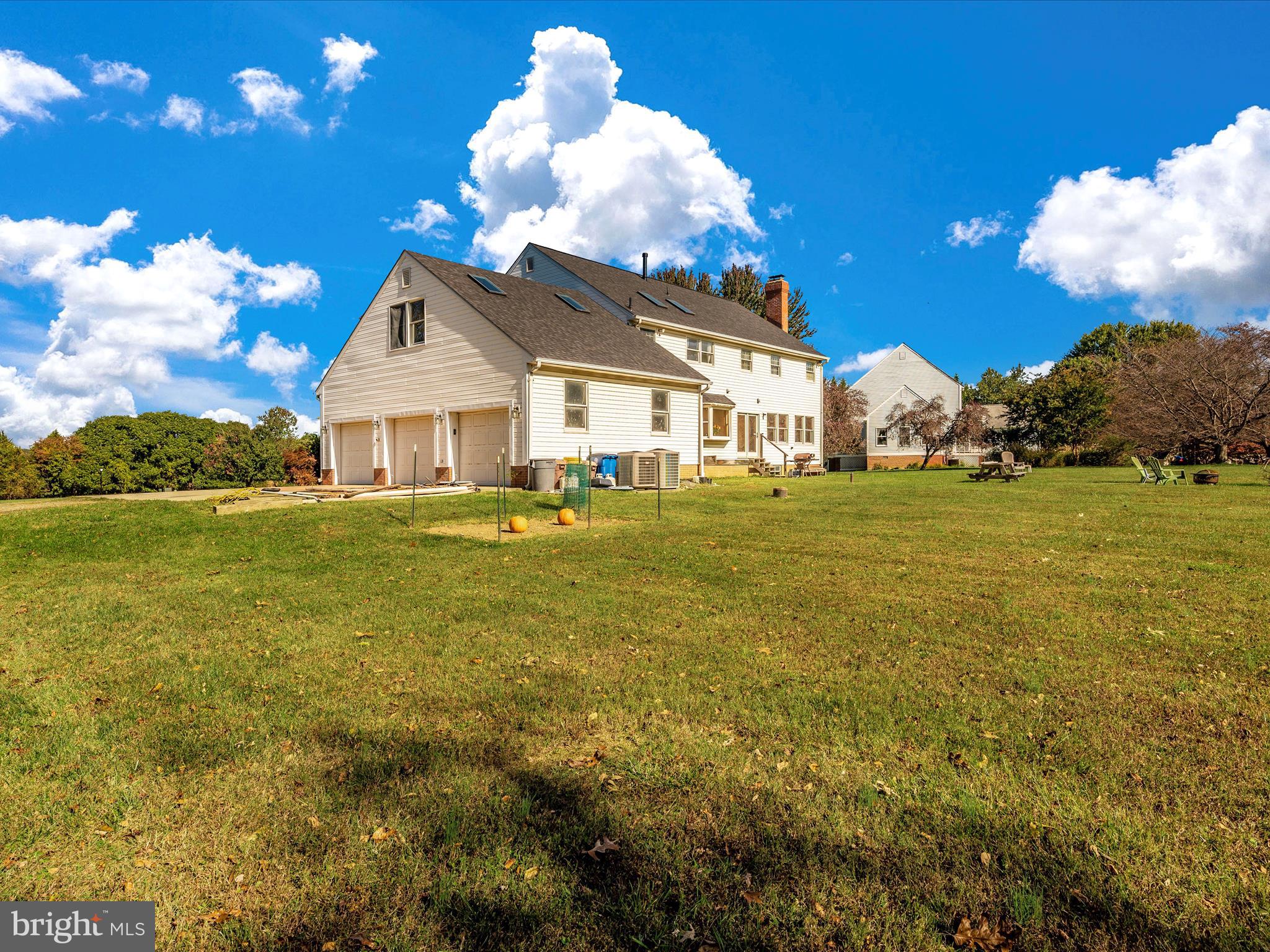 WOODFIELD ESTATES - Residential