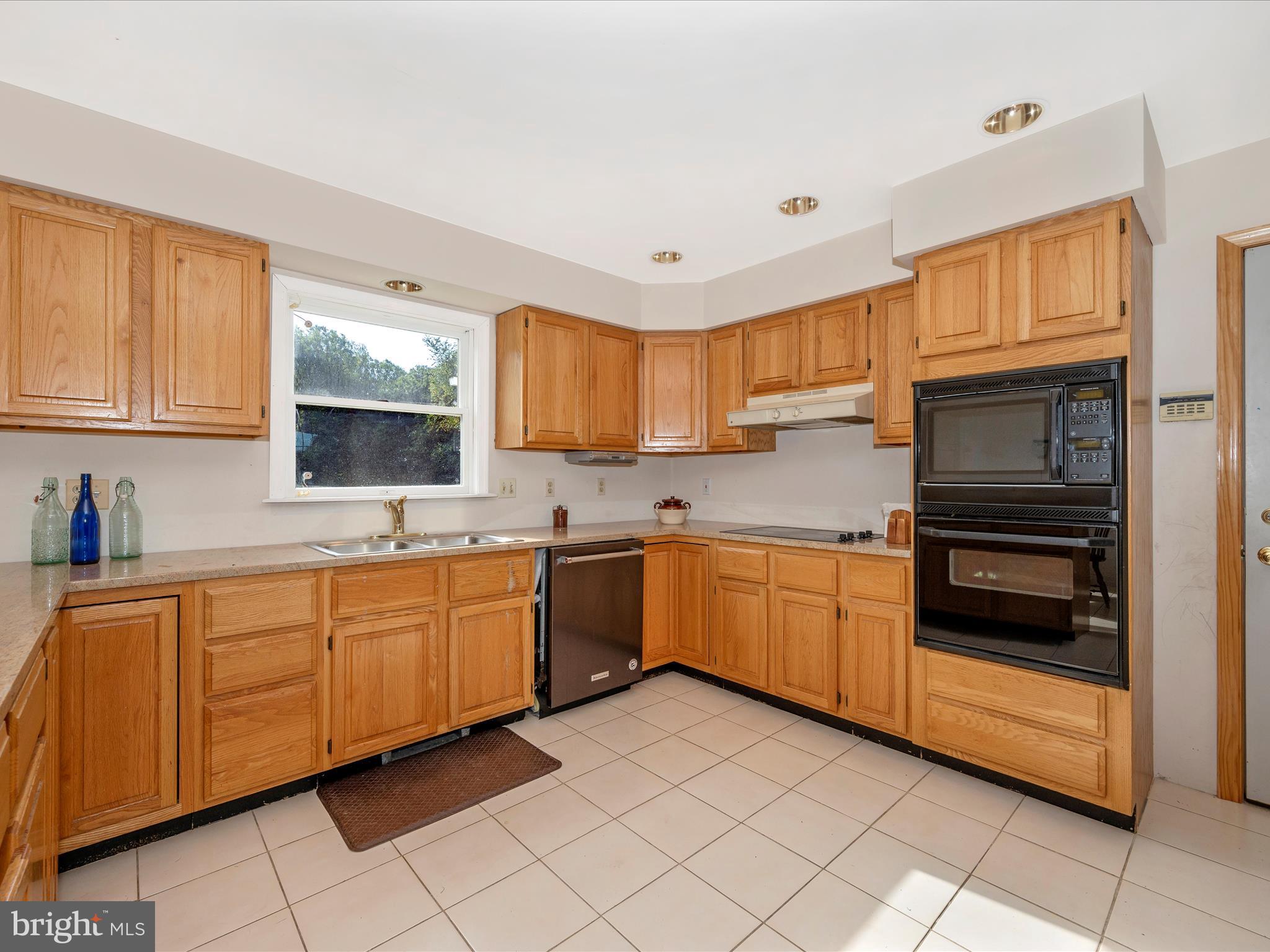 WOODFIELD ESTATES - Residential