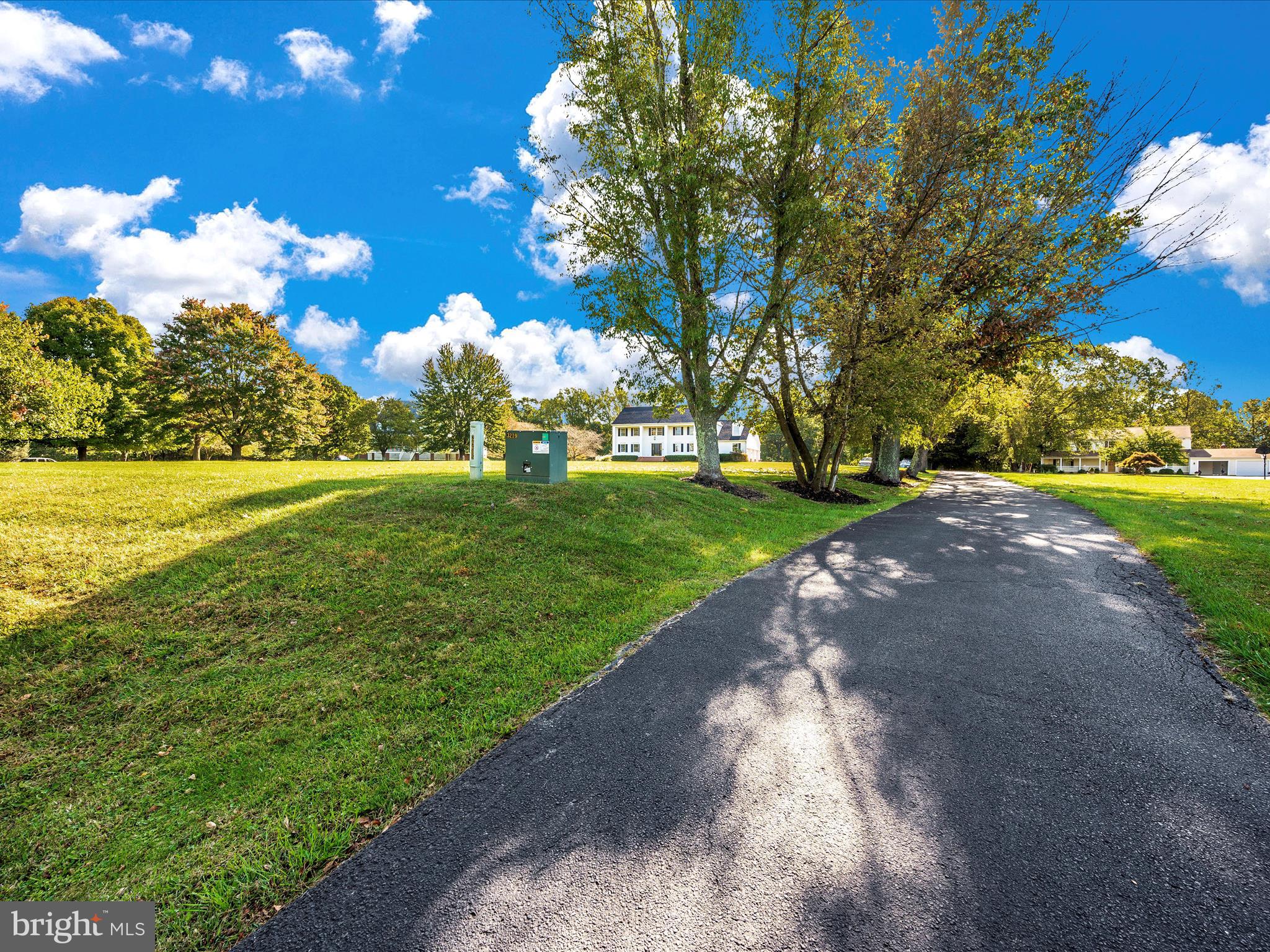 WOODFIELD ESTATES - Residential