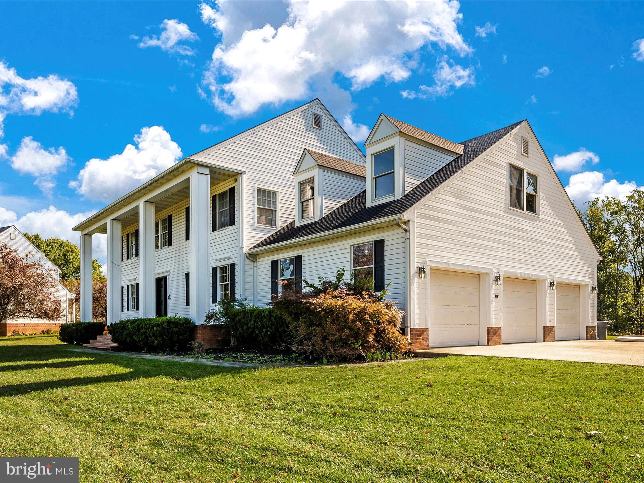 WOODFIELD ESTATES - Residential