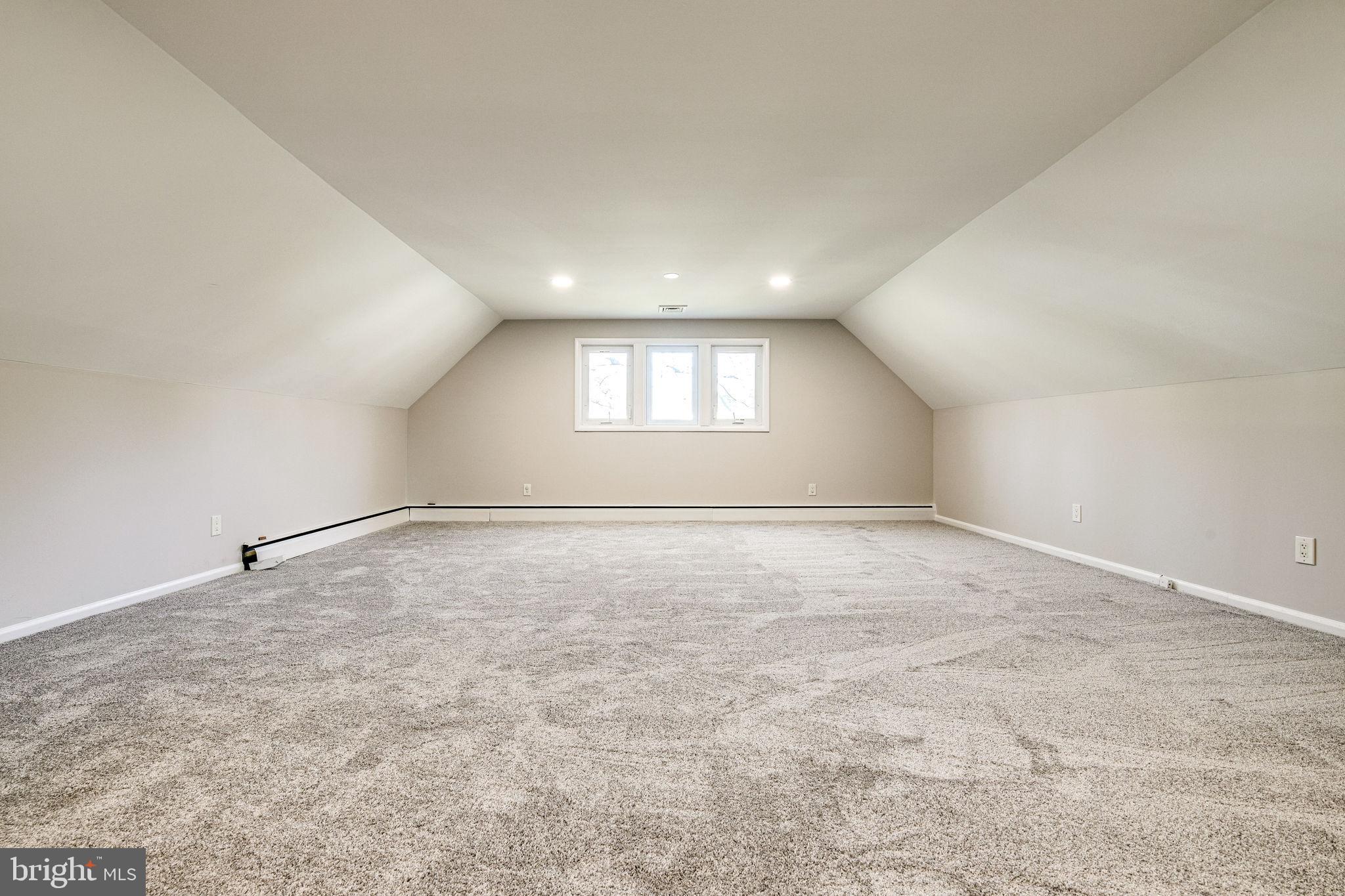 HOLLIN BROOK PARK - Residential