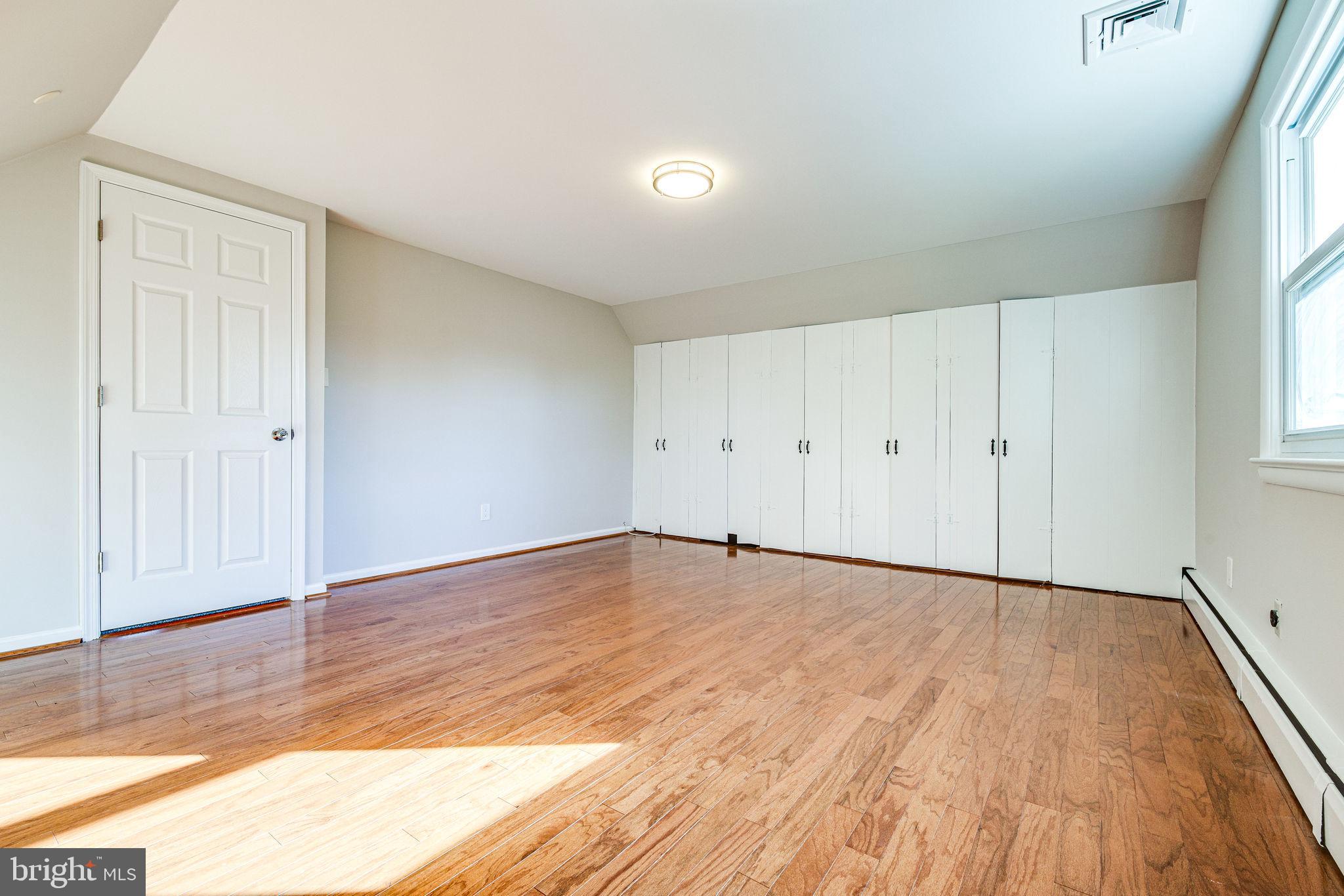 HOLLIN BROOK PARK - Residential