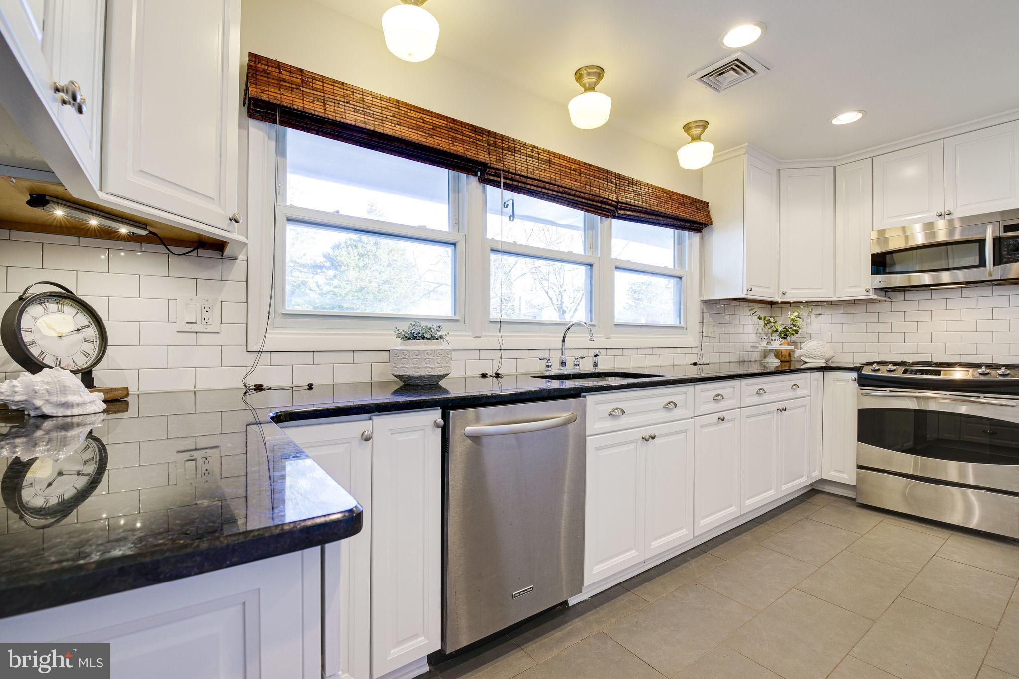 HOLLIN BROOK PARK - Residential