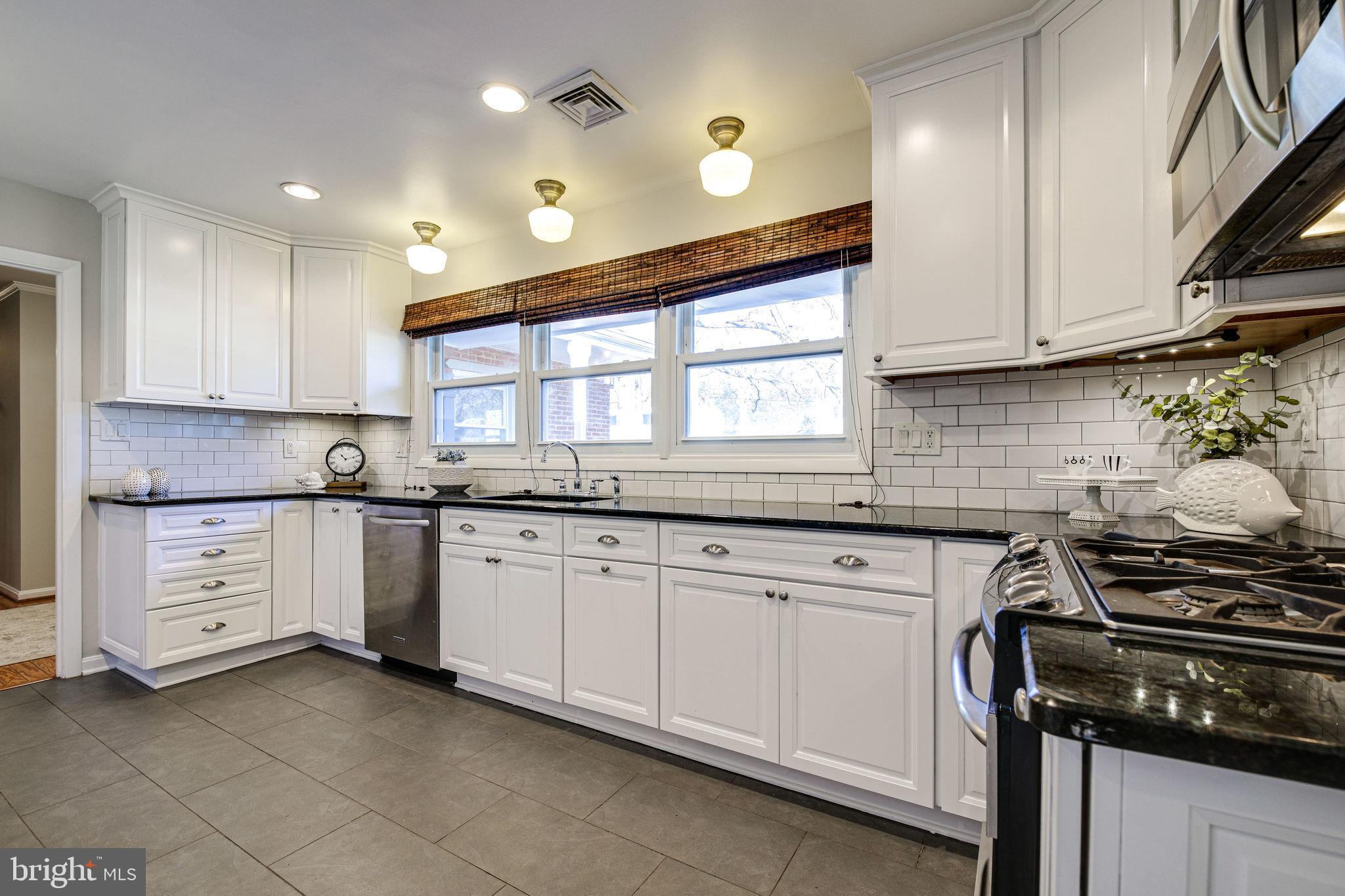 HOLLIN BROOK PARK - Residential