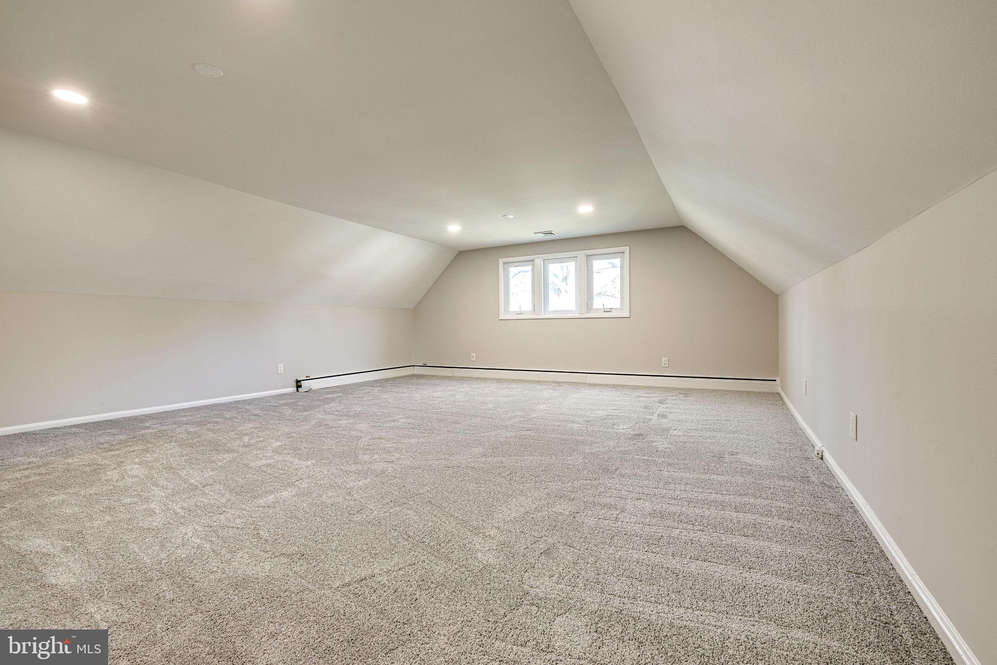 HOLLIN BROOK PARK - Residential