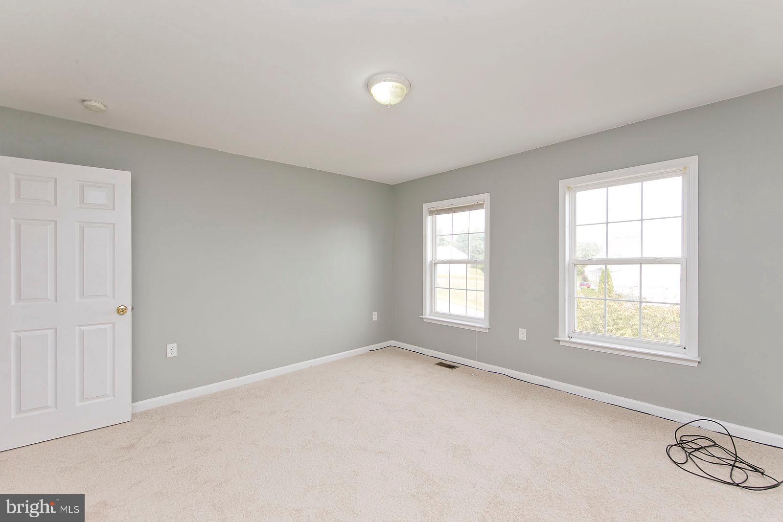 STAR FORT - Residential