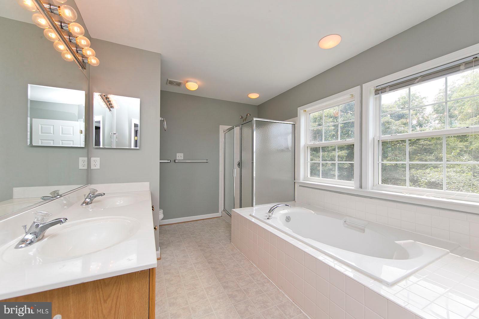 STAR FORT - Residential