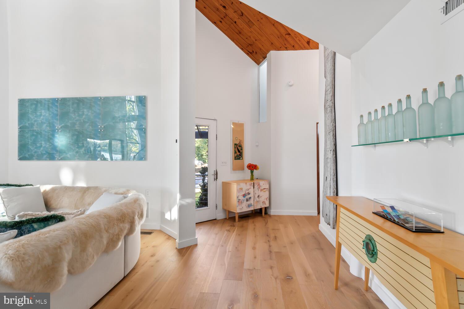 ROYAL OAK - Residential