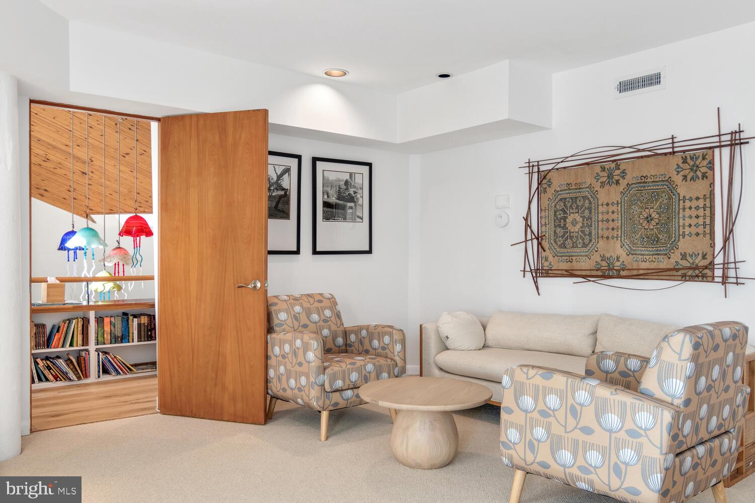 ROYAL OAK - Residential