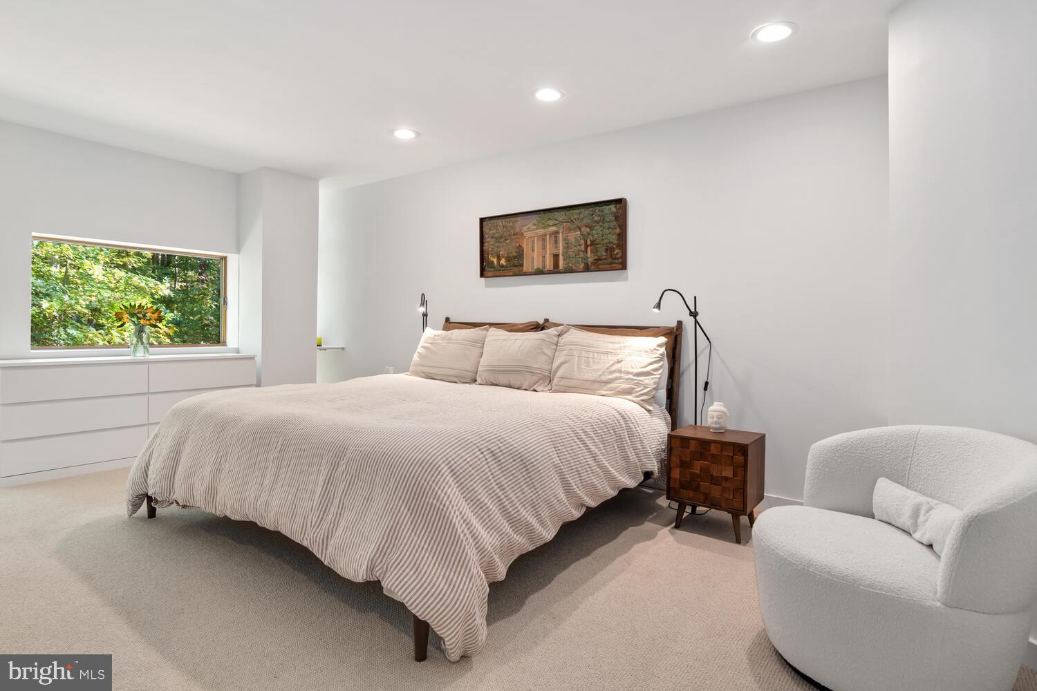 ROYAL OAK - Residential