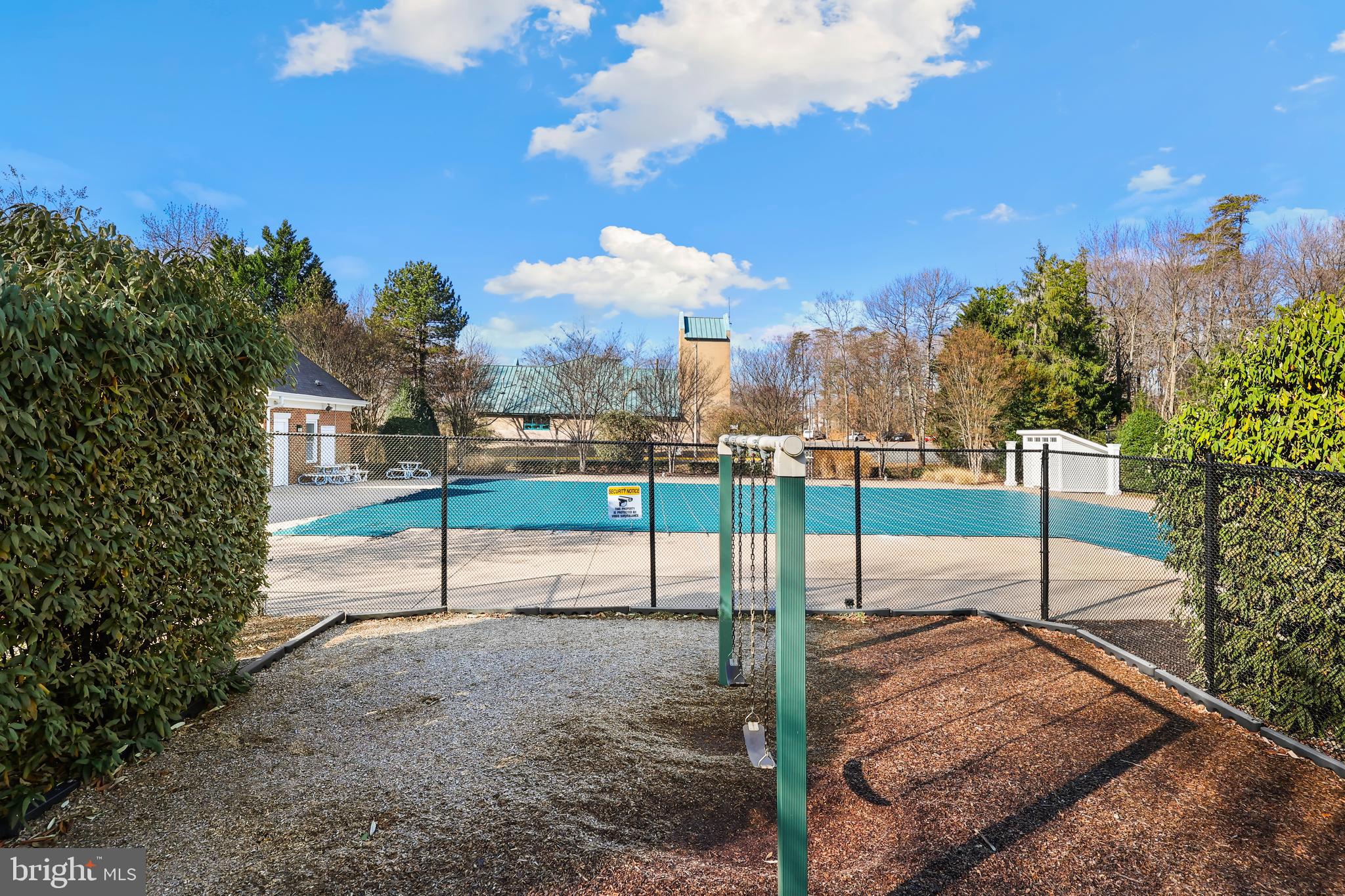 WOODGATE MANOR - Residential