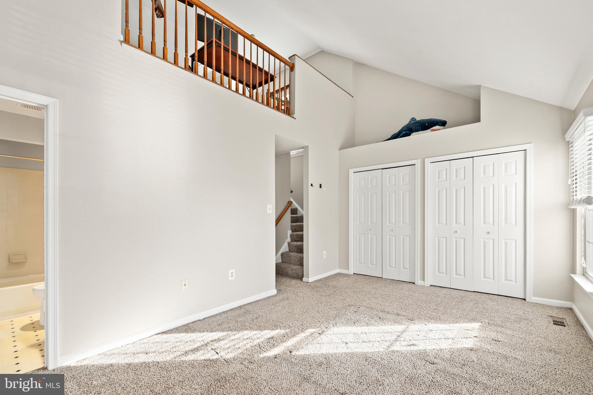 WOODGATE MANOR - Residential