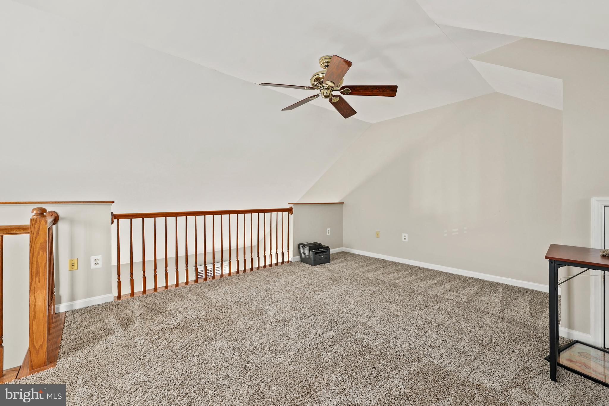 WOODGATE MANOR - Residential