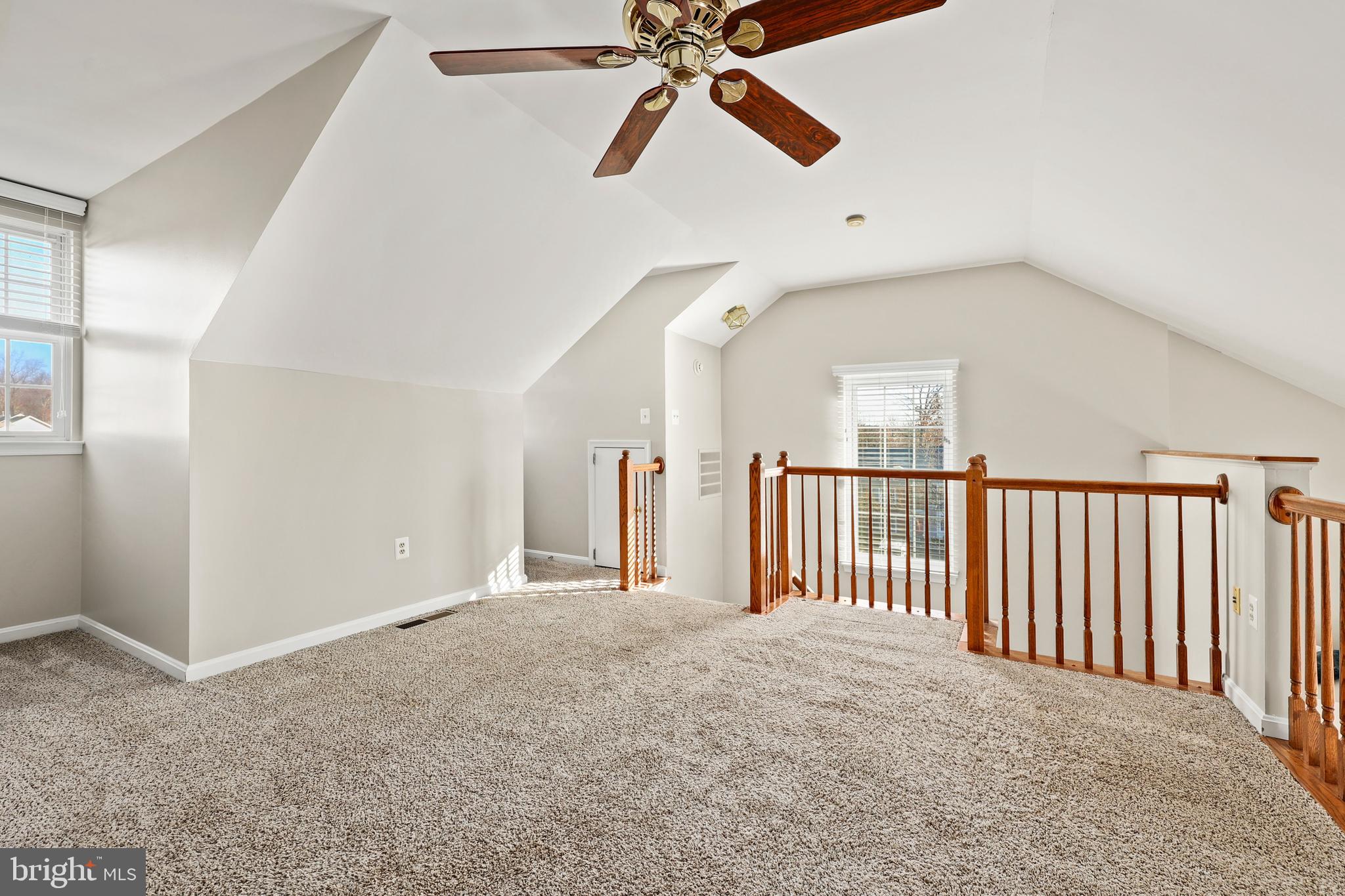 WOODGATE MANOR - Residential