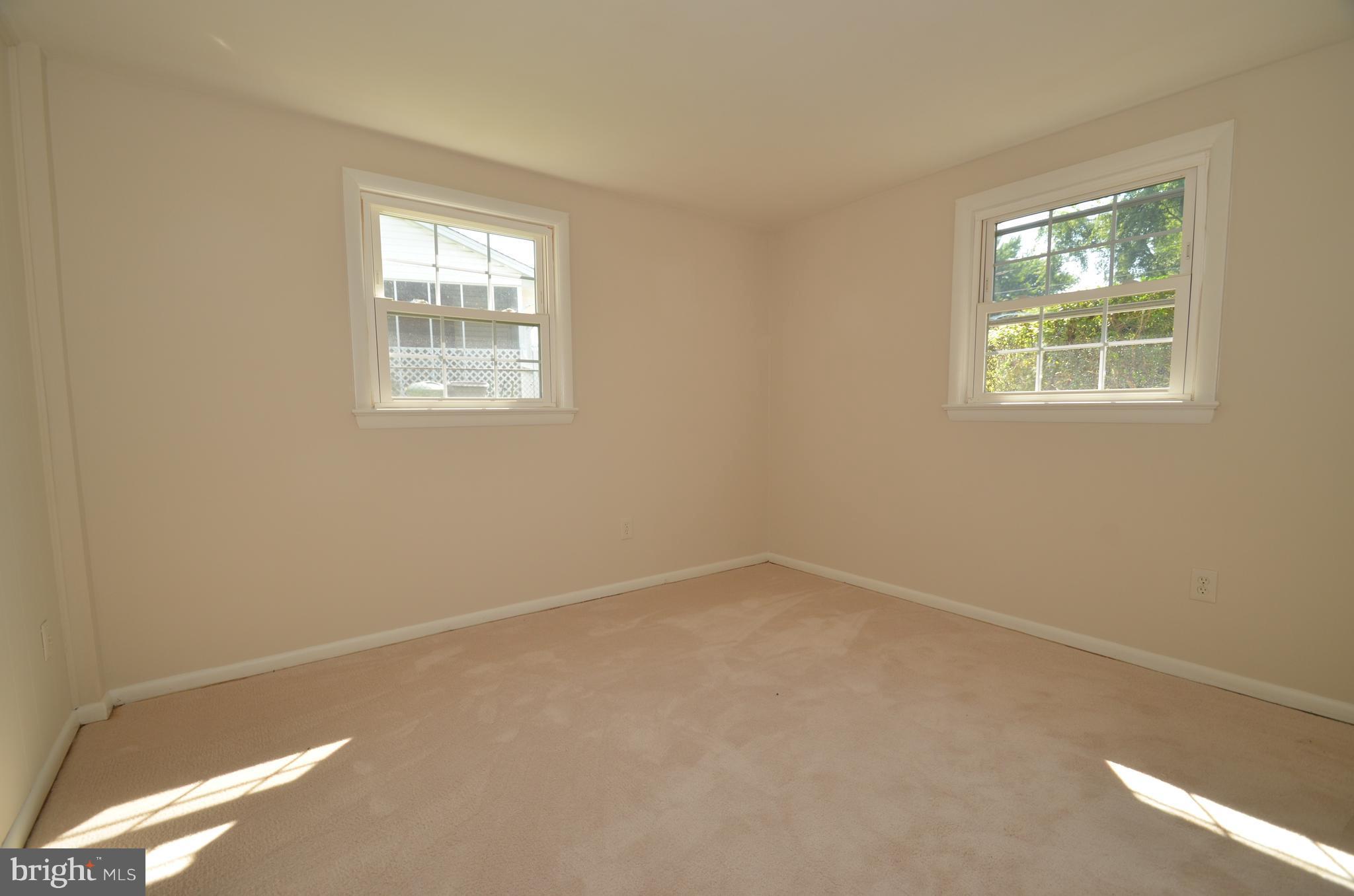 HAYFIELD FARM - Residential