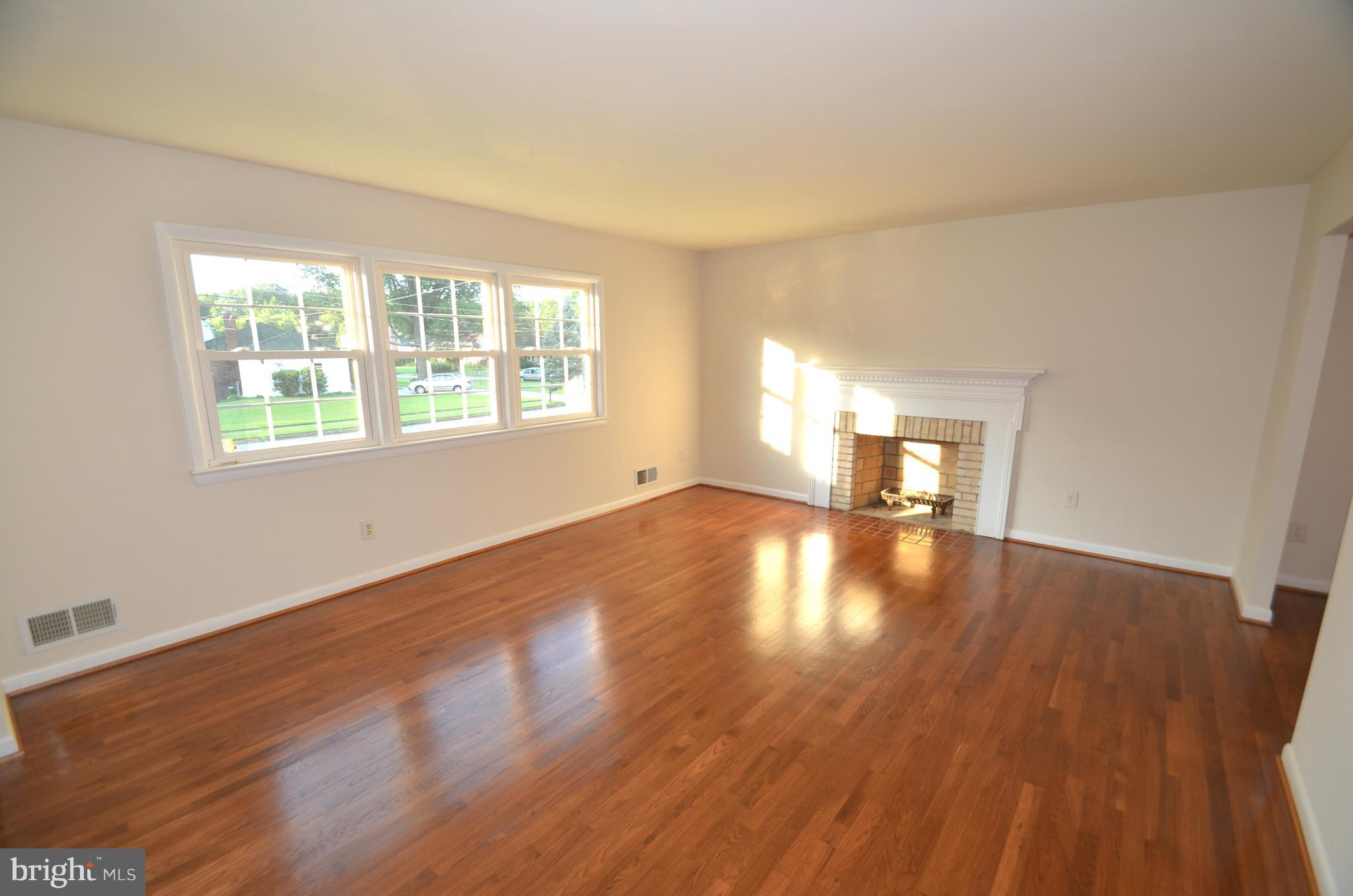 HAYFIELD FARM - Residential