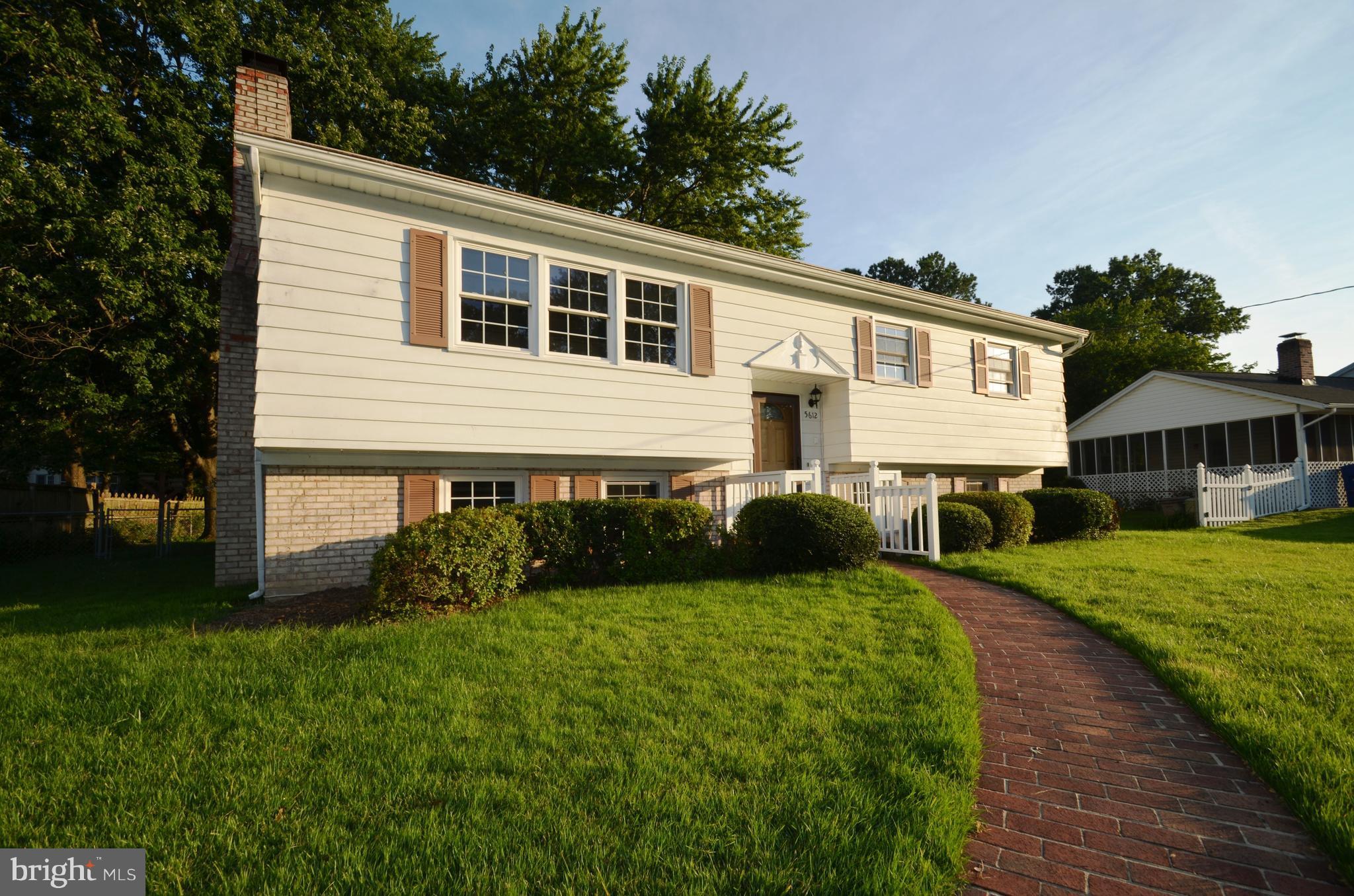 HAYFIELD FARM - Residential