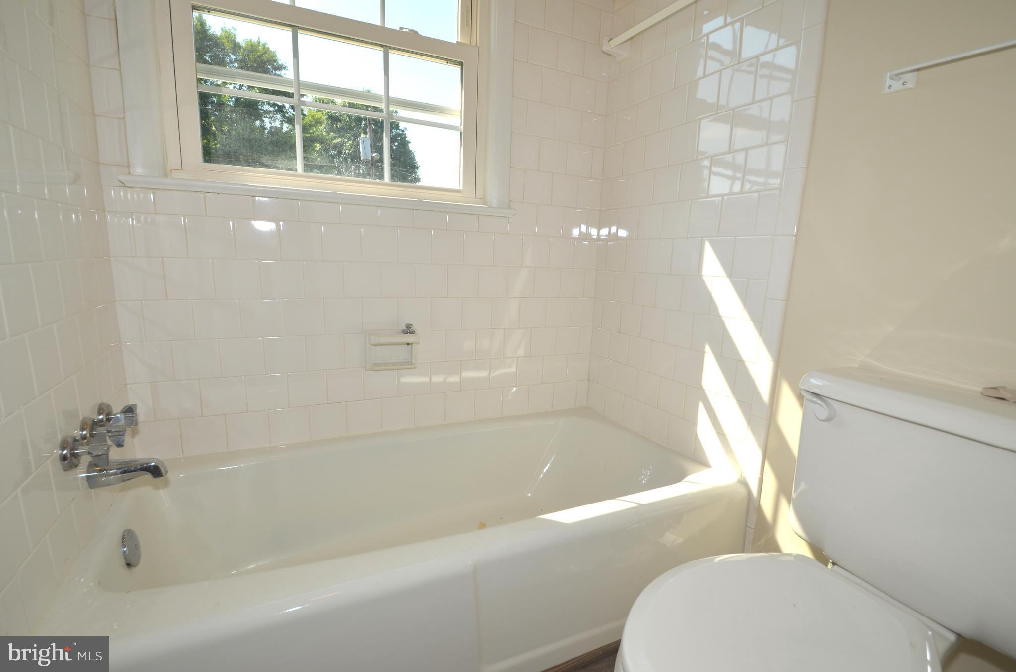 HAYFIELD FARM - Residential