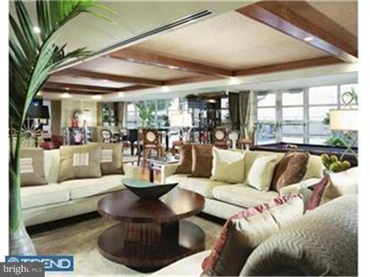 DOCKSIDE CONDOMINIUM - Residential