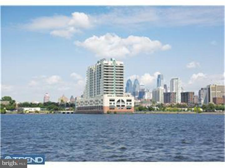 DOCKSIDE CONDOMINIUM - Residential