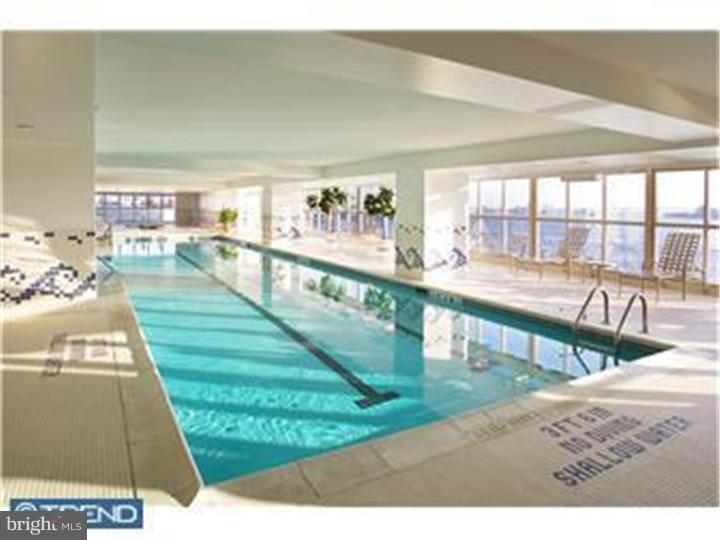 DOCKSIDE CONDOMINIUM - Residential