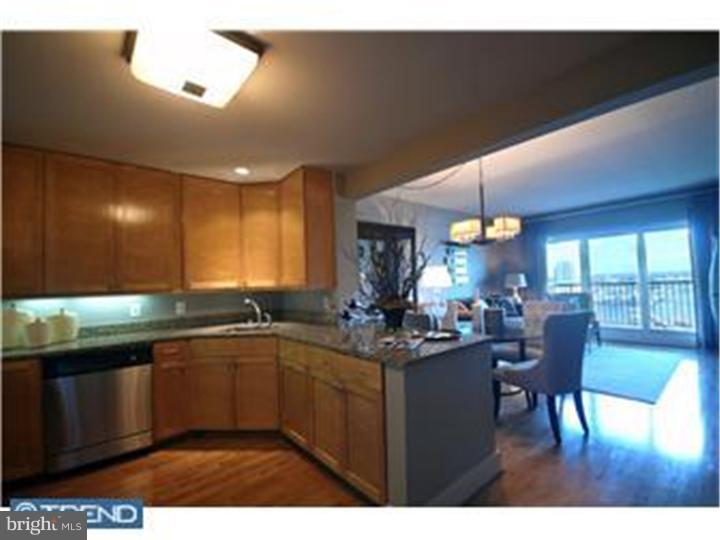 DOCKSIDE CONDOMINIUM - Residential